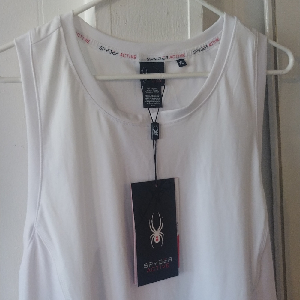 Women Spyder Razorback workout top white New with Tag
